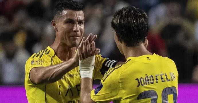 重磅热搜！41岁C罗或将重返欧洲，5000万欧解约金背后的德甲逆袭计划